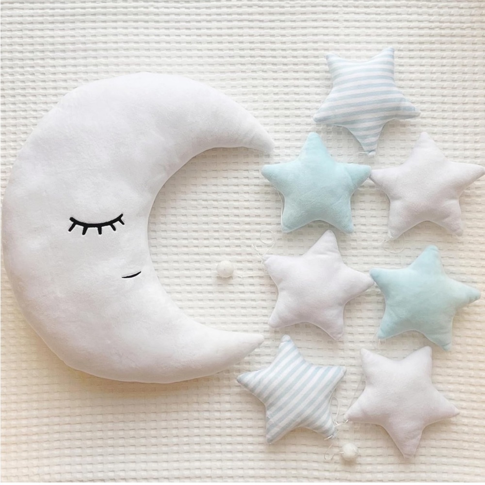 Perfectto Design Kid’s Moon Decorative Pillow, Stars Garland NEW